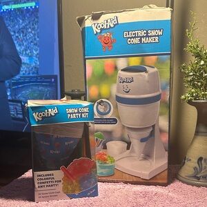 Nostalgia Electric Snow Cone Maker - Blue and White
